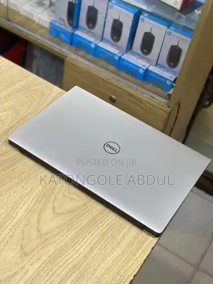 New Laptop Dell Precision 5540 16GB Intel Core I7 SSD 512GB