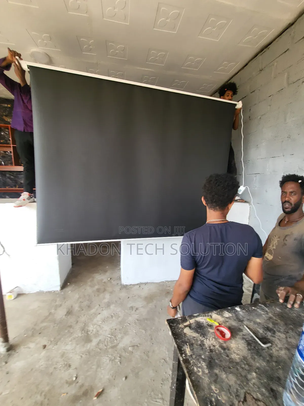 Projector Screen 240×240 Electrical Brand New Original