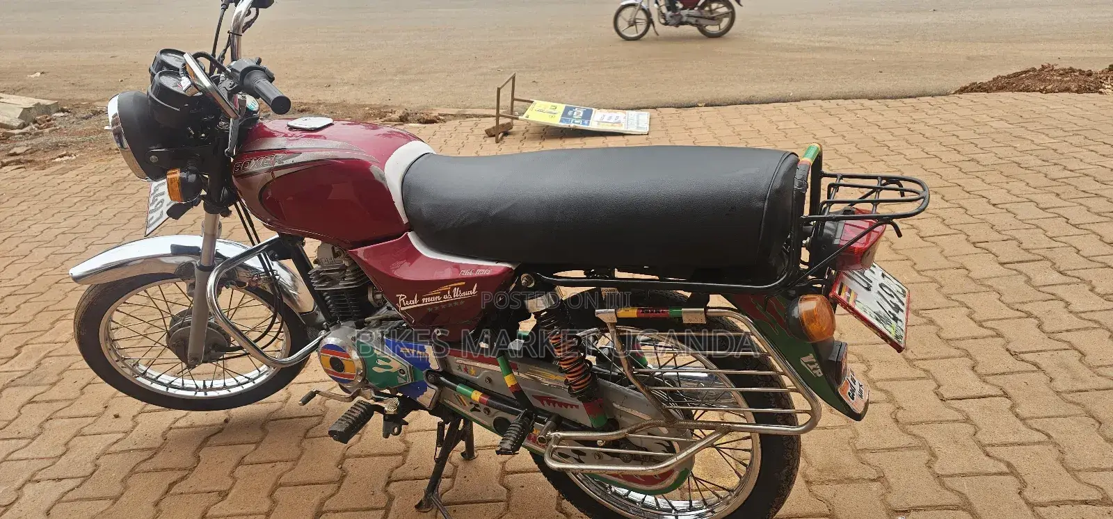 Bajaj Boxer 2023 Red