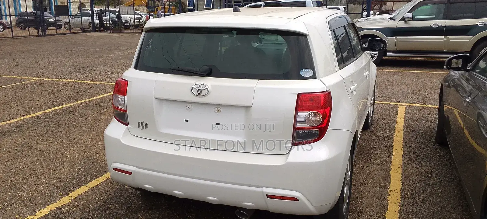 Toyota IST 2012 White