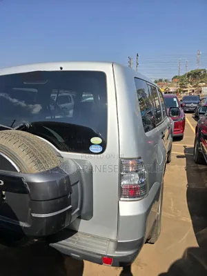 Mitsubishi Pajero 3.0 2012 Silver