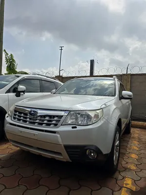 Subaru Forester 2012 Pearl