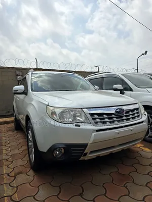 Subaru Forester 2012 Pearl