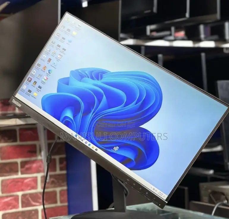 Lenovo 22.6 Inch Screen Ips Vga Hdmi Dp Div Hdmi Cable