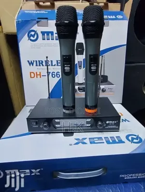 Max Dh-769 Professional Wireless Microphone System.