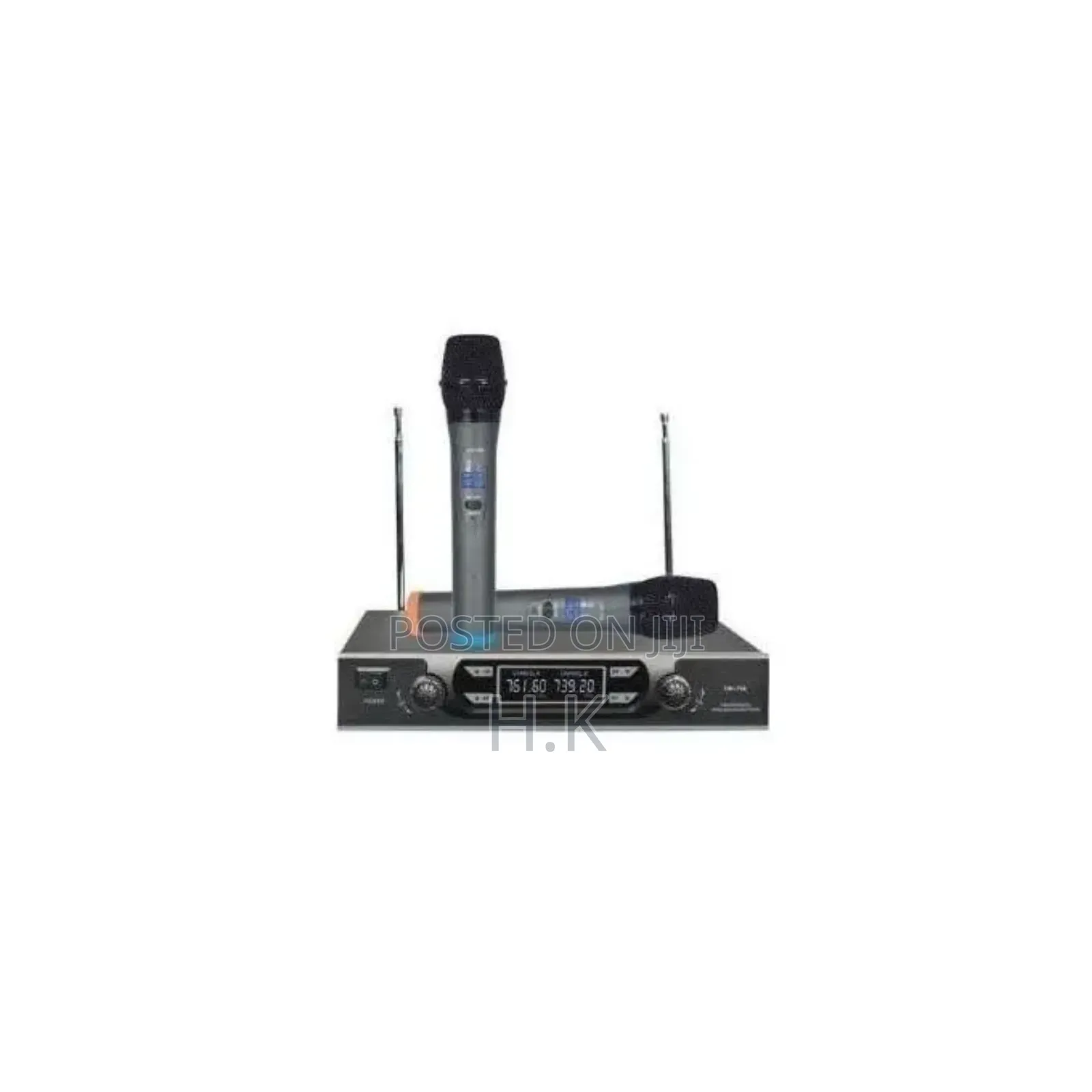 Max Dh-769 Professional Wireless Microphone System.