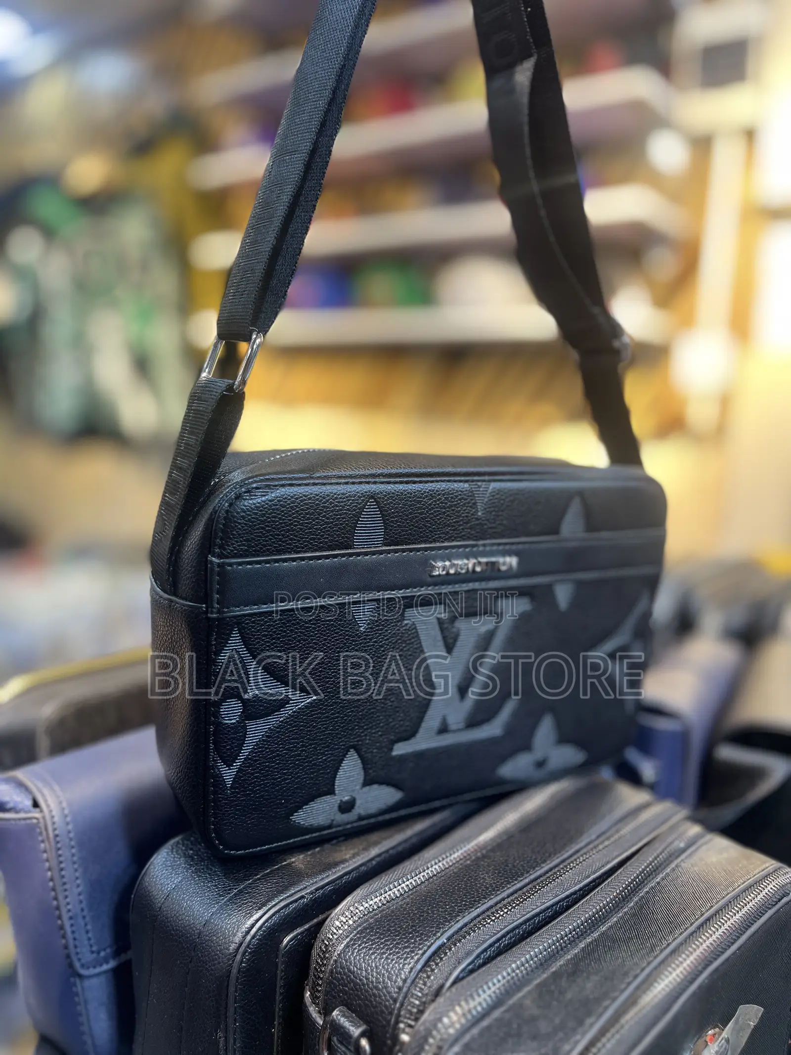 Leather Louis Vuitton Crossbag