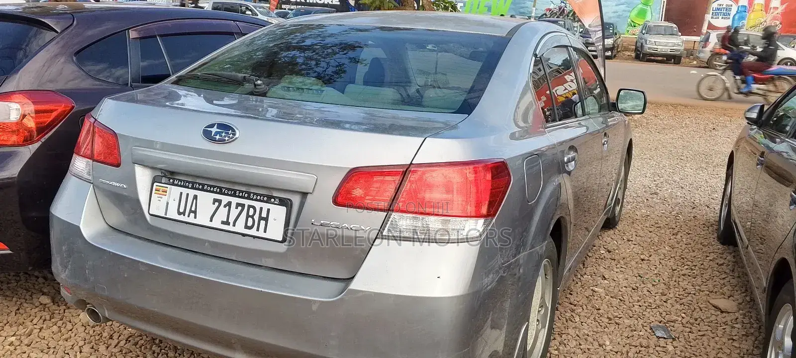 Subaru Legacy 2010 Silver