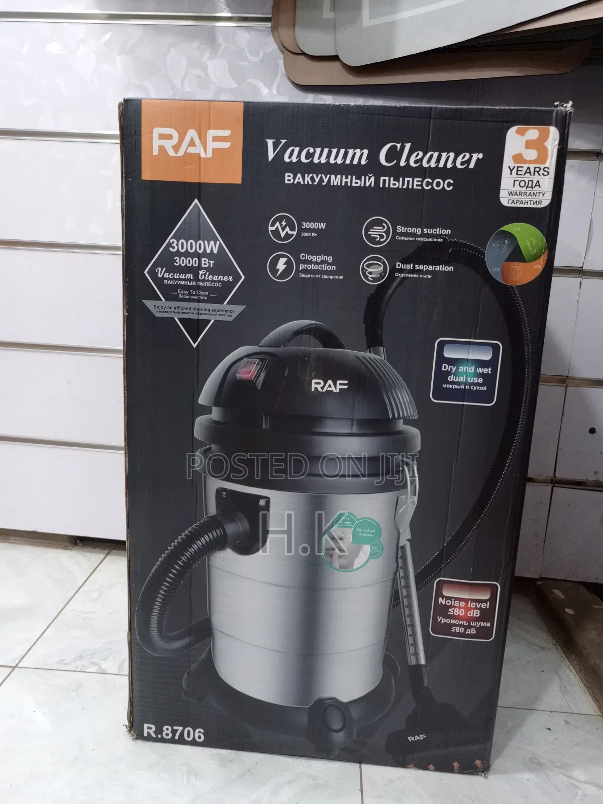 Raf R.8706 Vacuum Cleaner