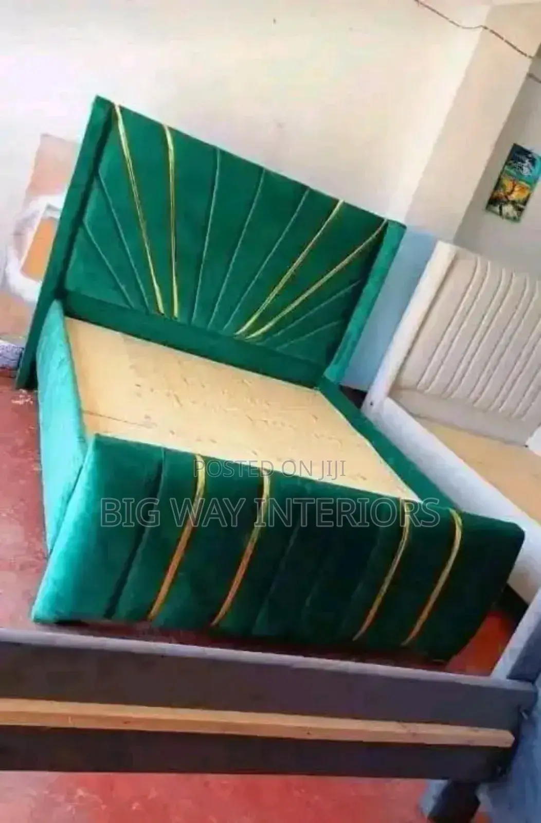 5by6 Green Bed With 8 Gold Stickers