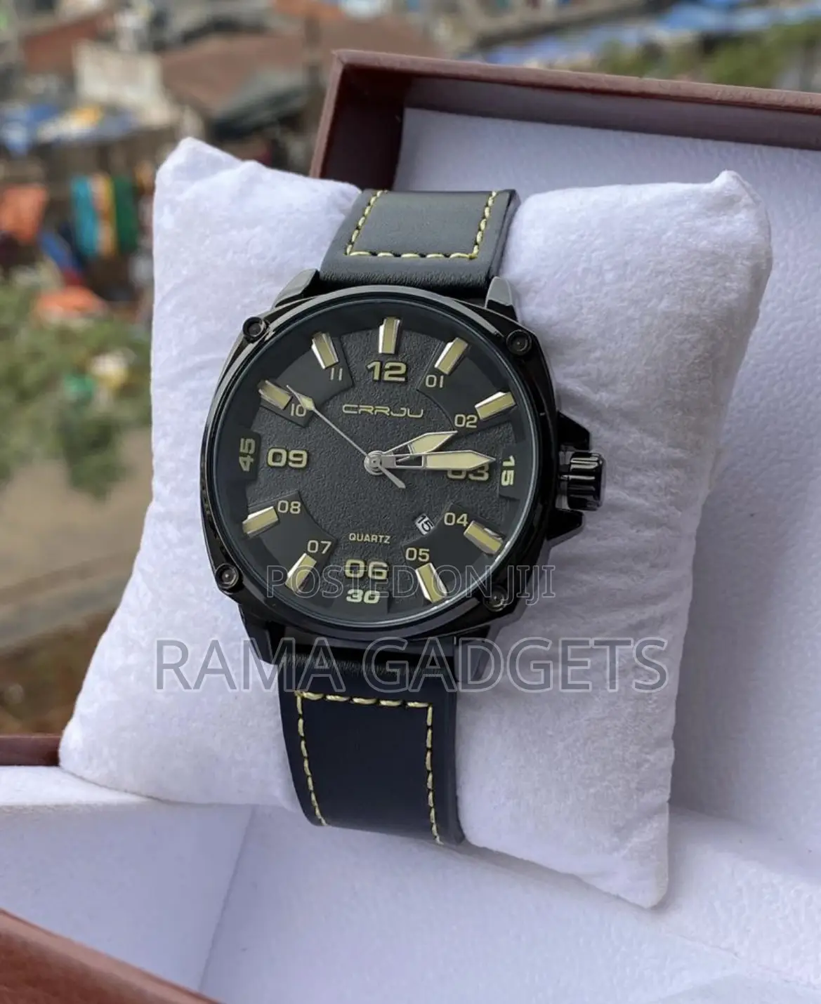 Crrju 5002 Leather Strap Quartz Watch