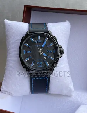 Crrju 5002 Leather Strap Quartz Watch