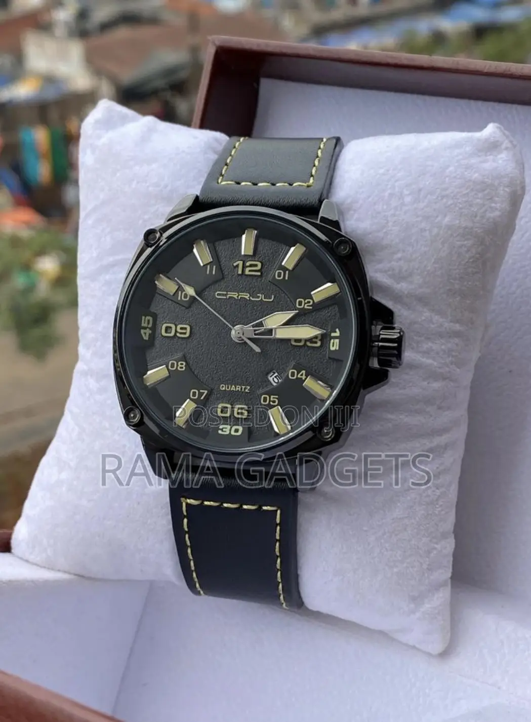 Crrju 5002 Leather Strap Quartz Watch