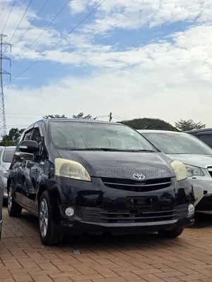 Toyota Passo Sette 2012 Black