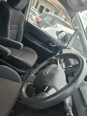 Toyota Noah 2012 Black