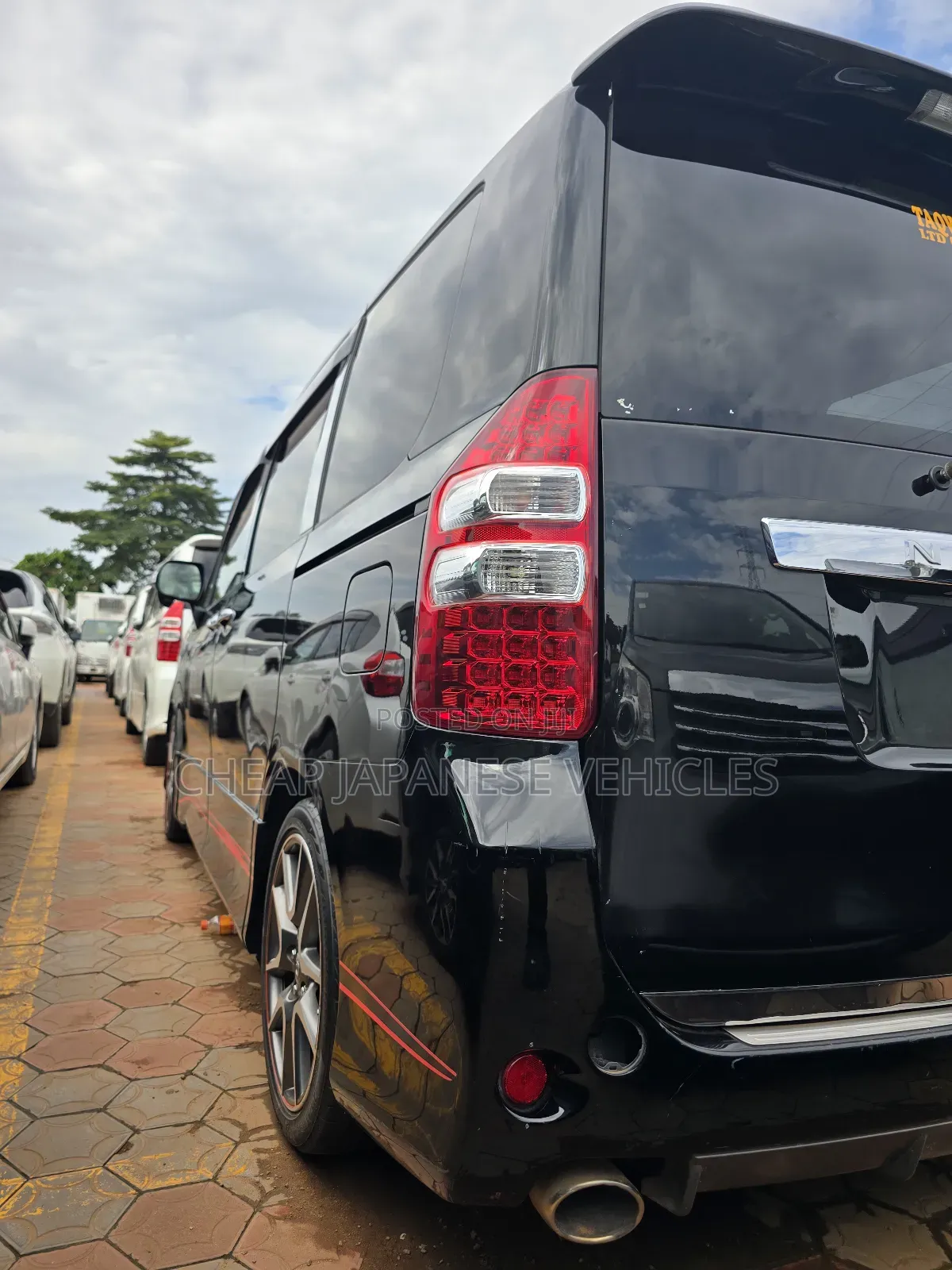 Toyota Noah 2012 Black