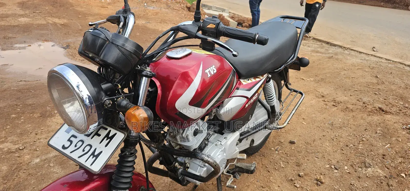 TVS HLX 125 2023 Red