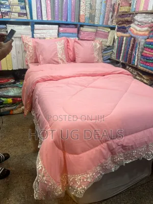 6pcs 6x6 King Size  Duvet Set With 4 Pillowcases, 1 Bedsheet