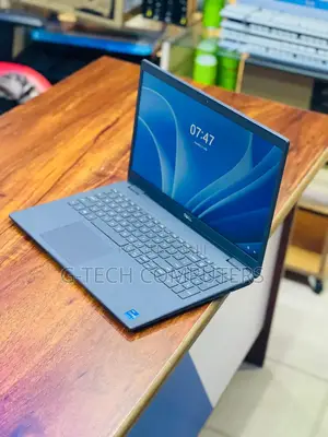 New Laptop Dell Latitude 3510 8GB Intel Core I7 SSD 512GB