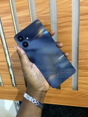 Samsung Galaxy A06 64 GB Black