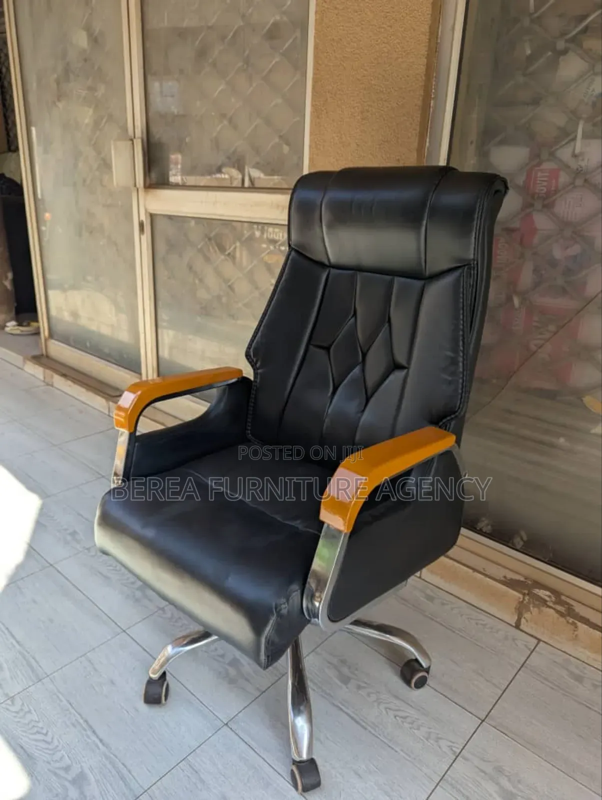 Super Executive Office Seat