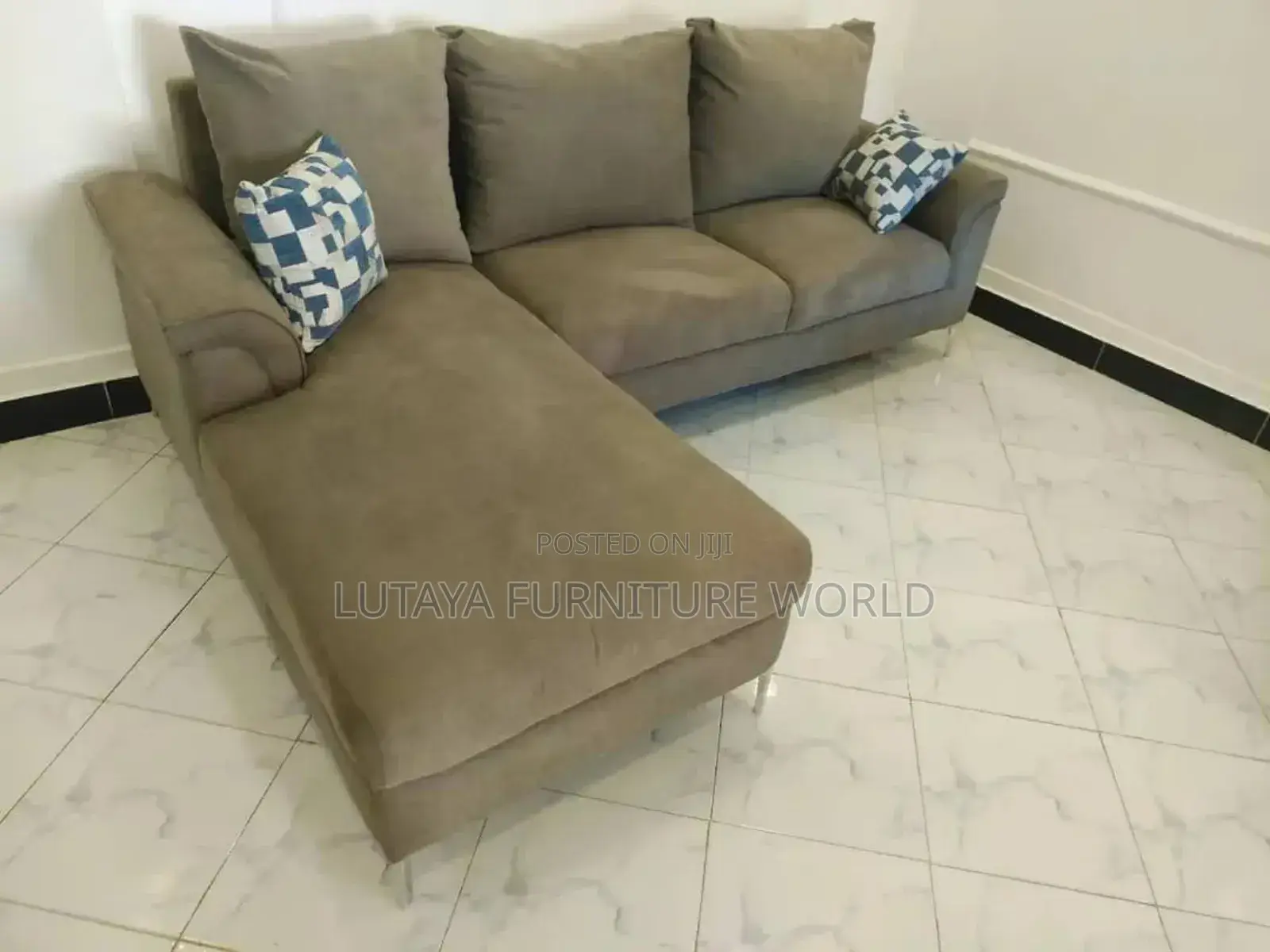 L Shaped Sofas for Sale in Good Materials