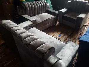 2,2,1 Sofa Set Available for Sale
