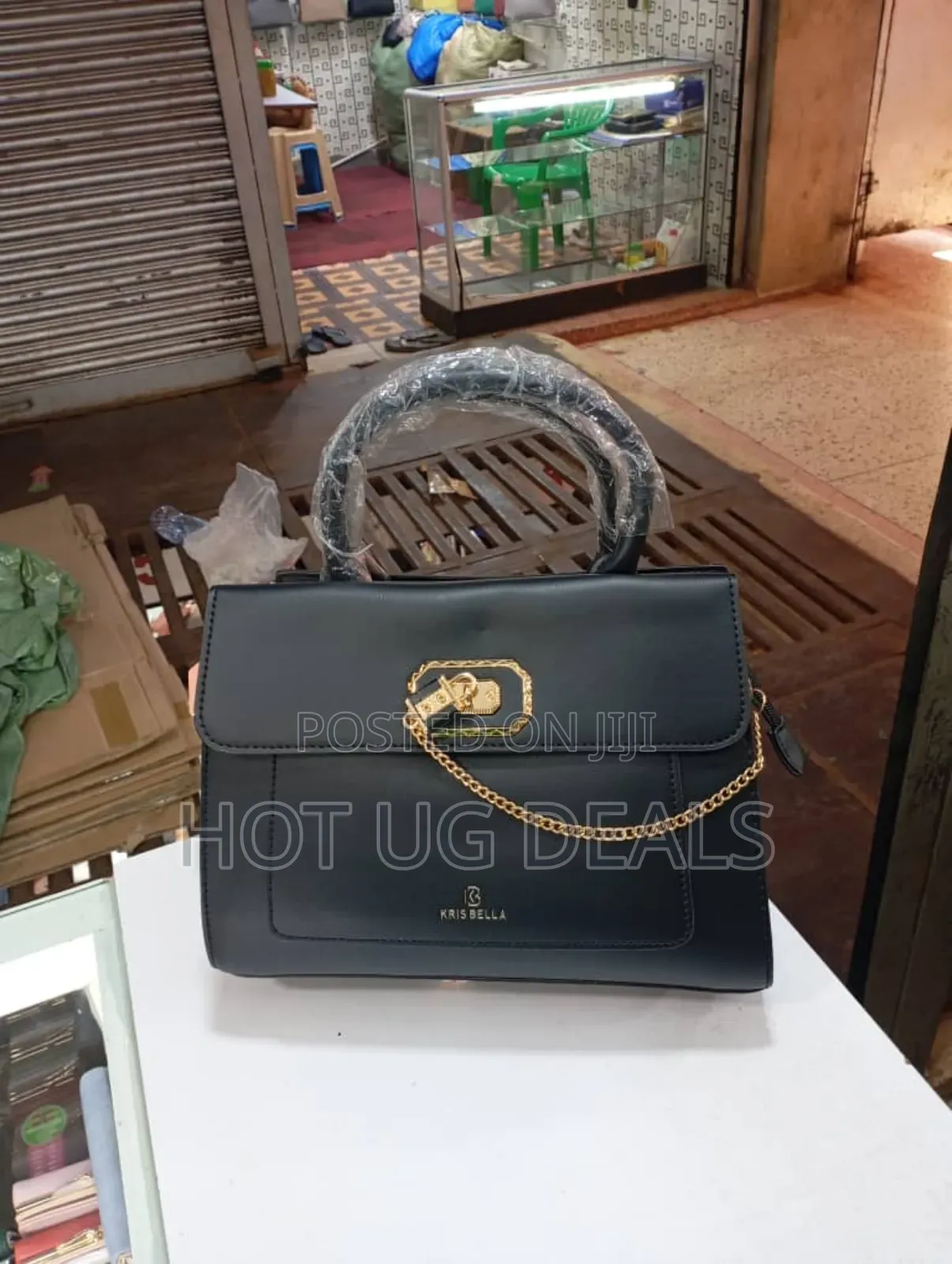 Classic Ladies Handbag - Black