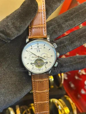 Patek Philippe Classic Stylish Wrist Time Piece at Discount