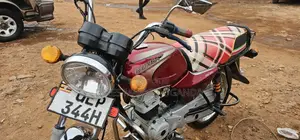 Bajaj Boxer 2018 Red