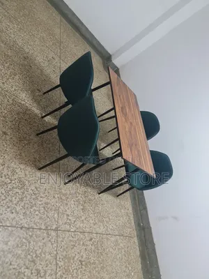 Restaurant Dining Furniture Table and Chairs