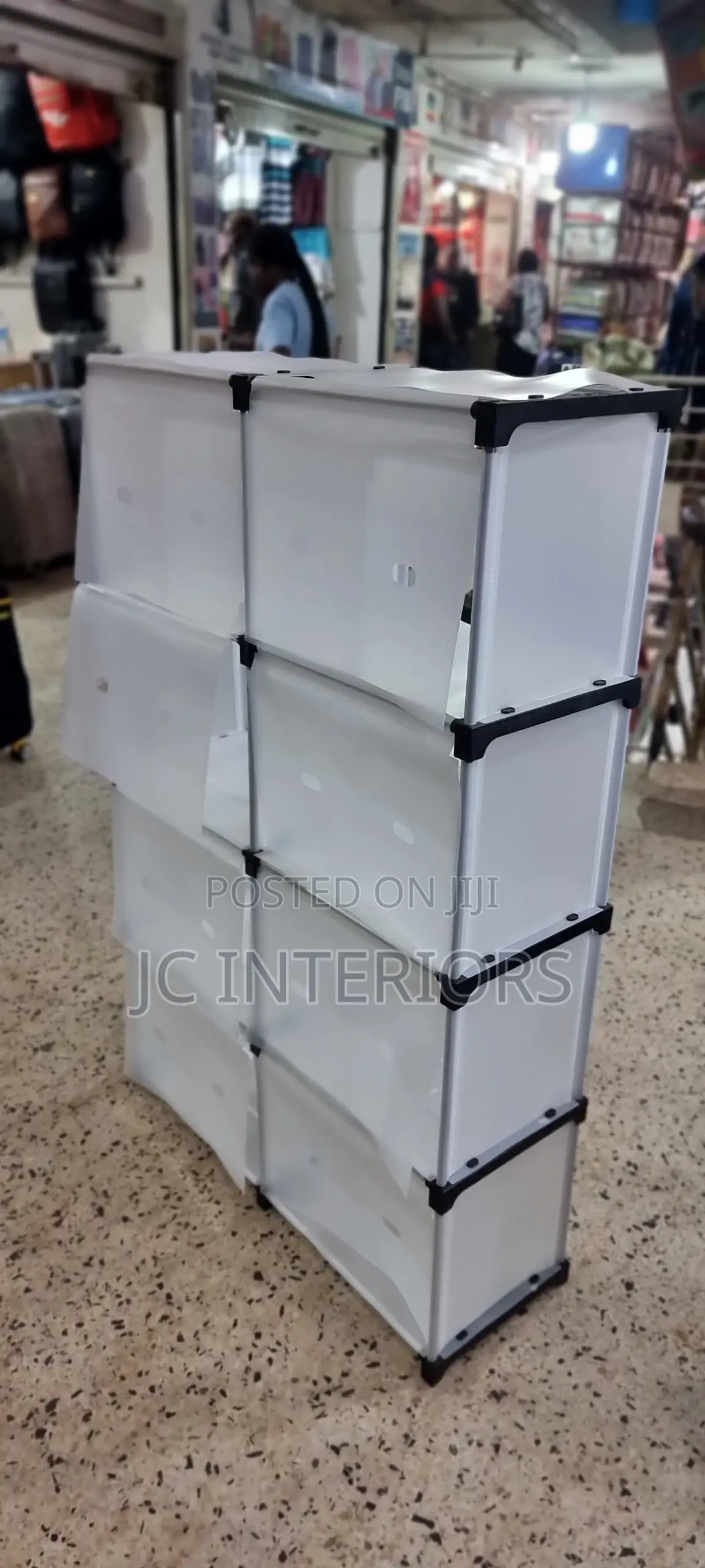 Quick to Assemble Dust Proof Shoe Rack