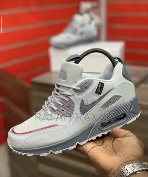 New Mid-grey Nike Air Max 90 Sneakers
