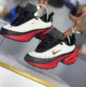Original White/Black/Red Nike Air Max Portal Sneakers