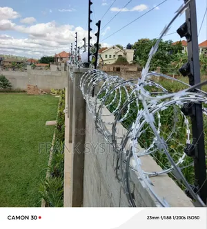 Electric Fence Voltage With Razorwire