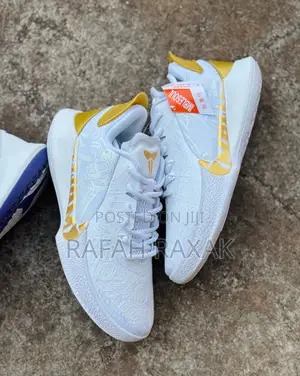 Original White/Gold Nike Kobe Mamba Basketball Sneakers