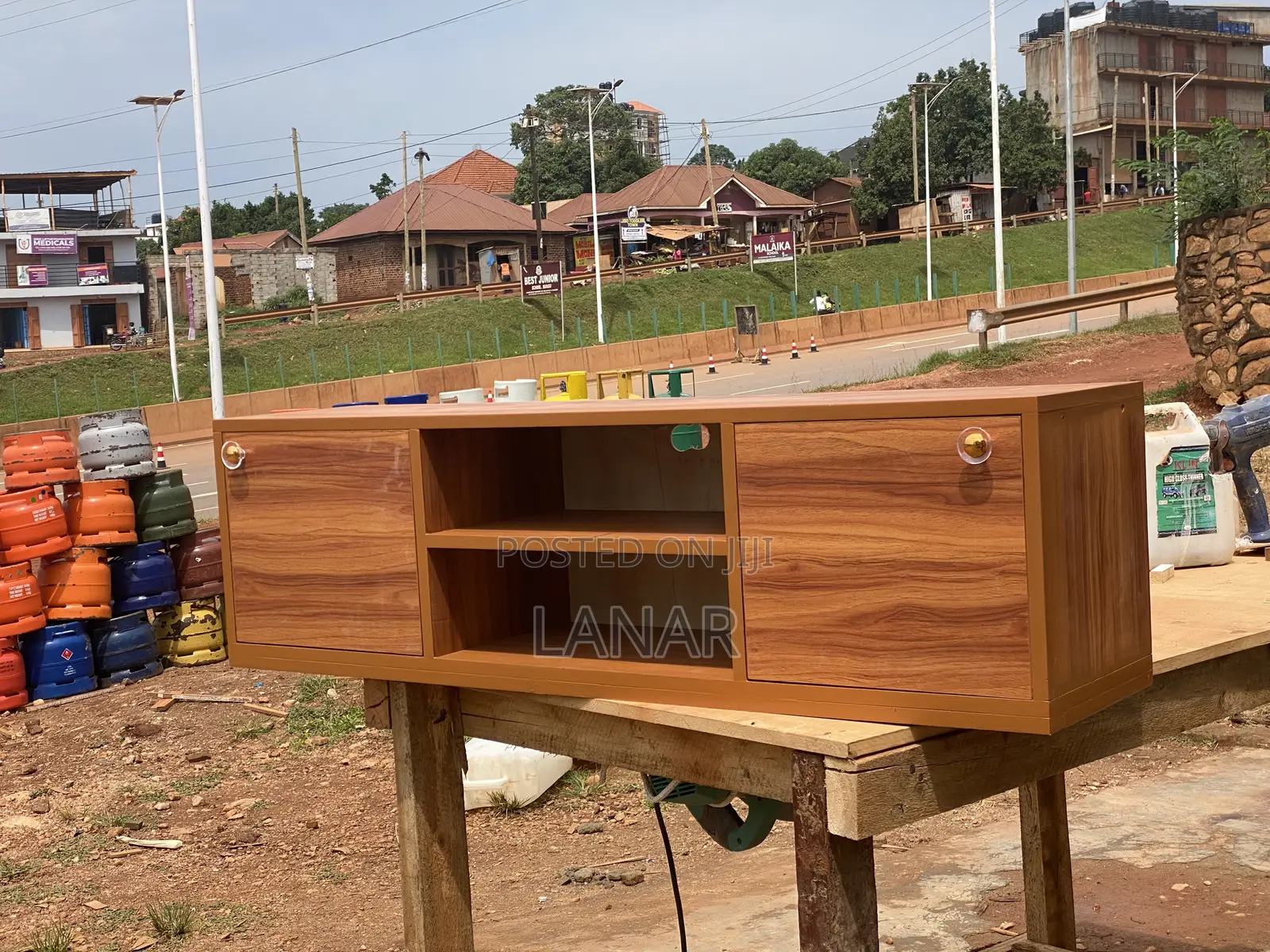 Tv Stand Golden Tic