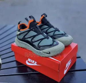 Men’S Green Nike Acg Terra Antarktik Gore-tex Hiking Sneaker