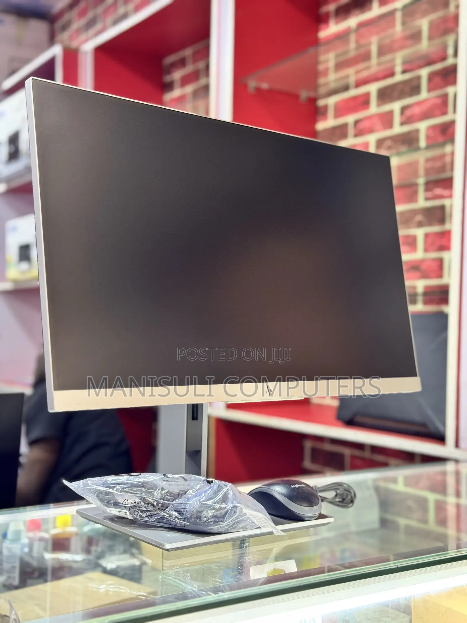 Hp Monitor 24 Inch Screen Ips Free Power Cable and Mouse