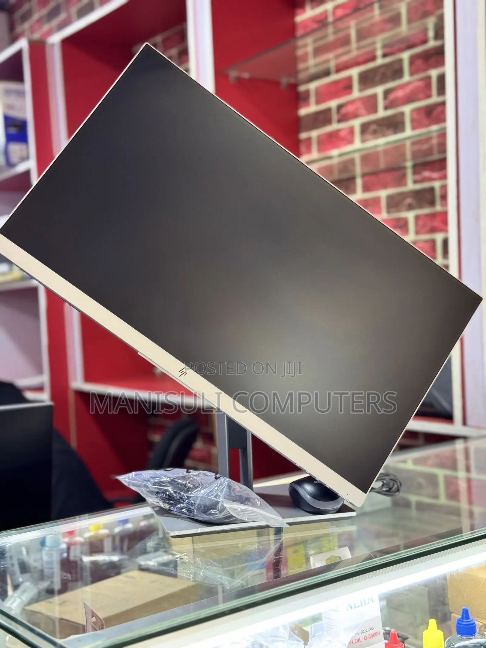 Hp Monitor 24 Inch Screen Ips Free Power Cable and Mouse