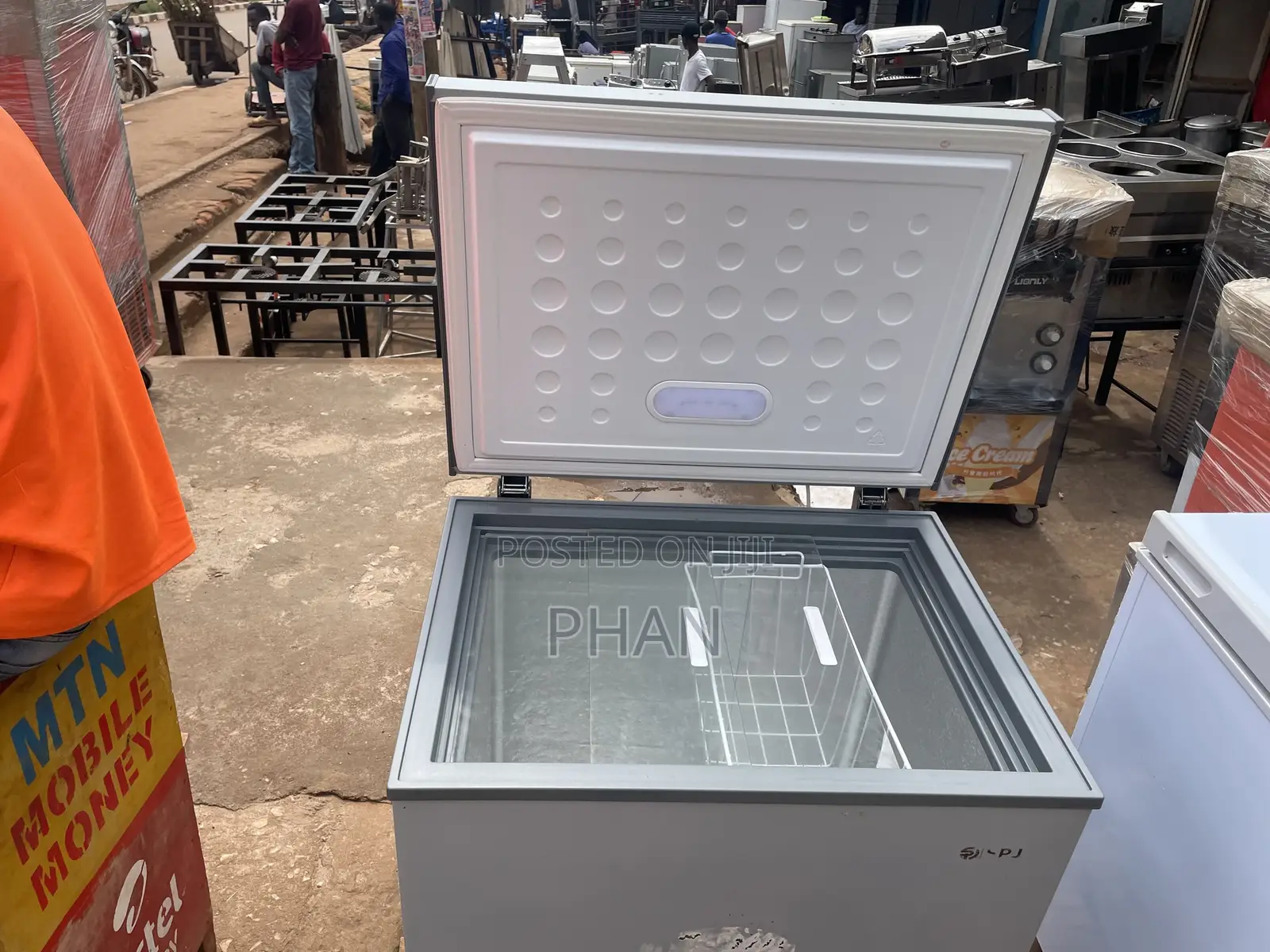 SPJ Gray 200l Litre Deep Freezer