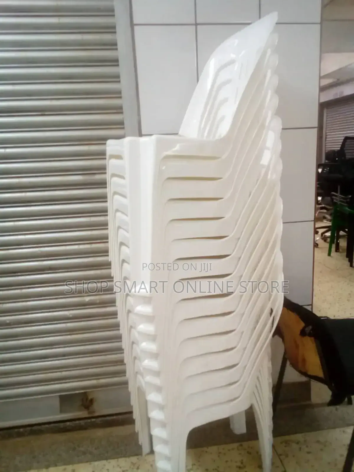 White Plastic Chairs for Church/Events/Garden