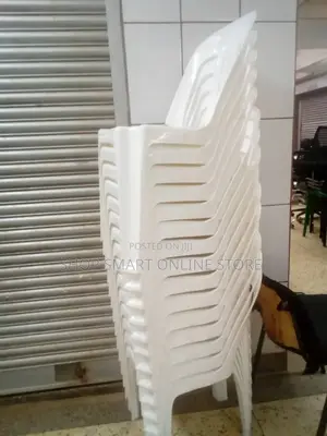 White Plastic Chairs for Church/Events/Garden