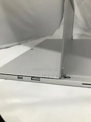 Laptop Microsoft Surface Pro 10 8GB Intel Core I7 SSD 256GB