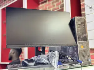 Desktop Computer Dell OptiPlex 7070 4GB Intel Core i5 HDD 500GB