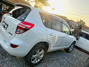Toyota RAV4 2.5 4x4 2011 White