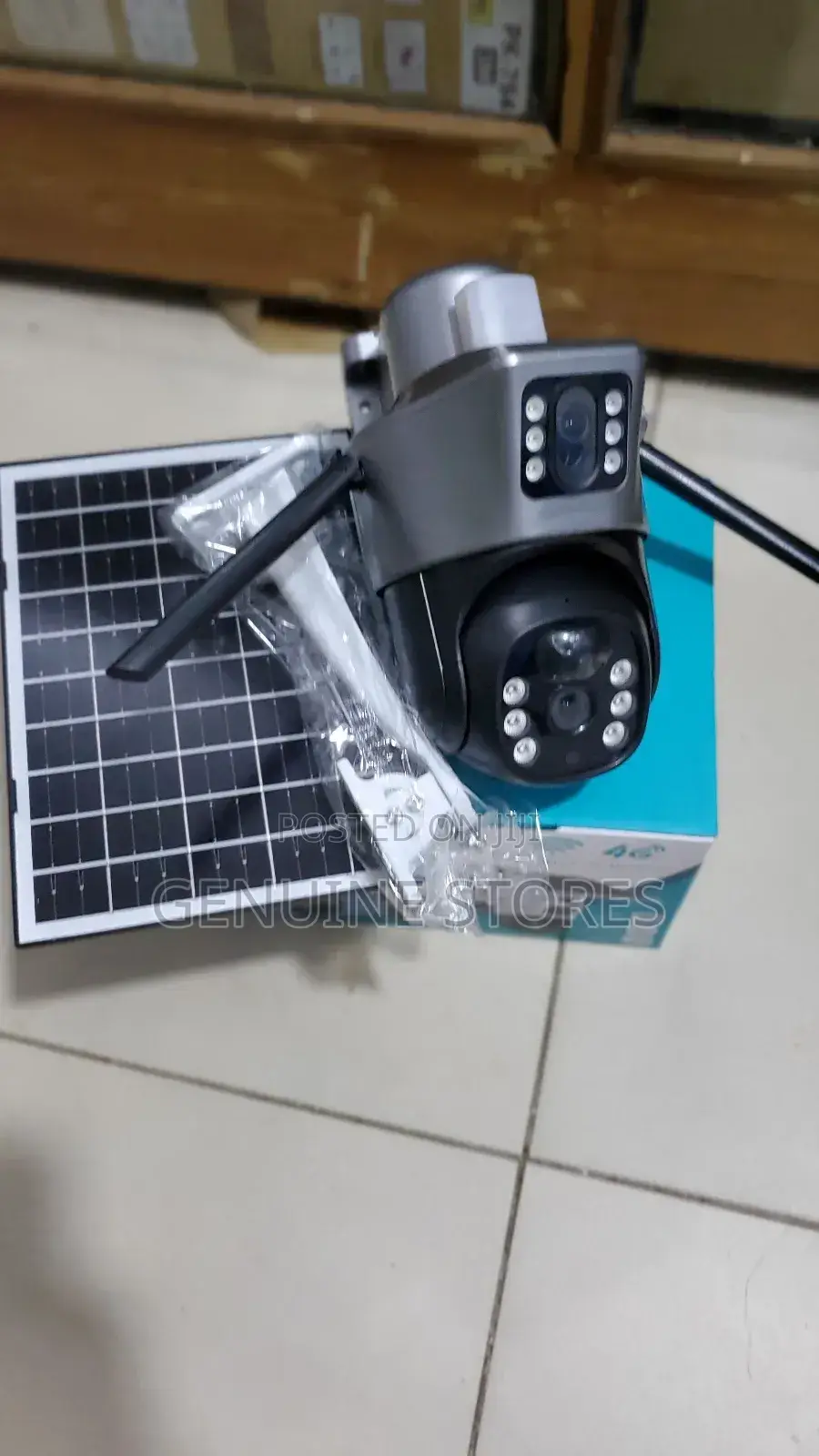 4g Simcard Surveillance 2 Lens Camera With a Solar Pannel.