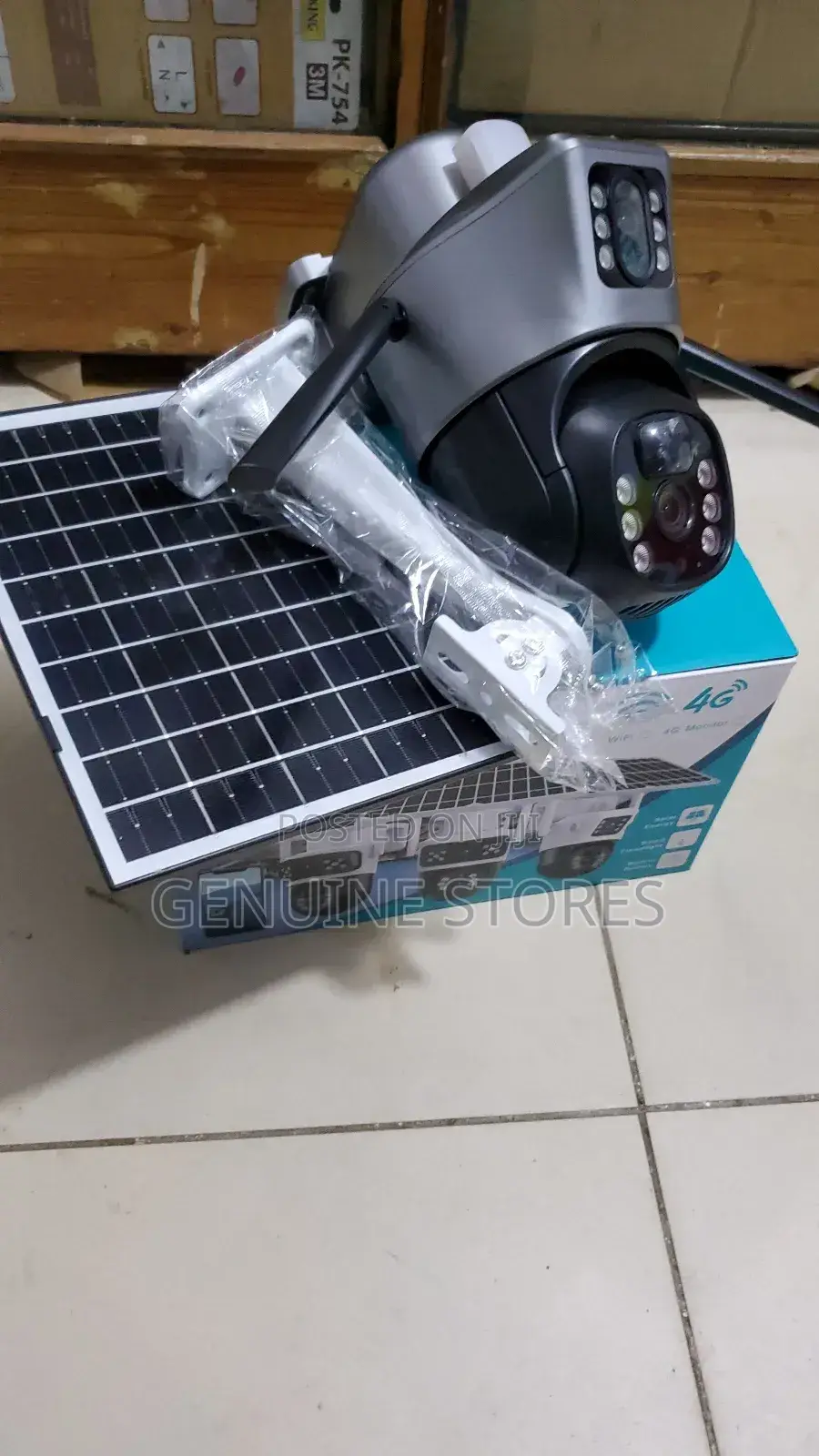 4g Simcard Surveillance 2 Lens Camera With a Solar Pannel.