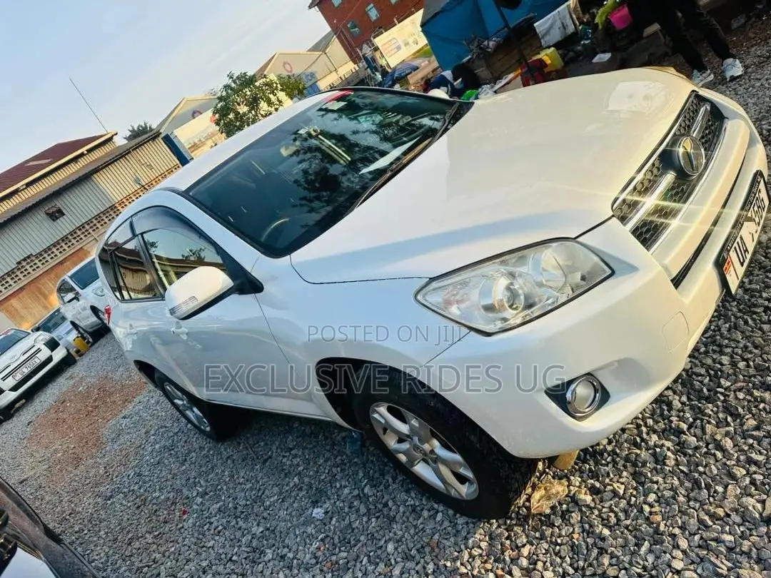 Toyota RAV4 2.5 4x4 2011 White