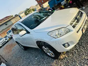Toyota RAV4 2.5 4x4 2011 White